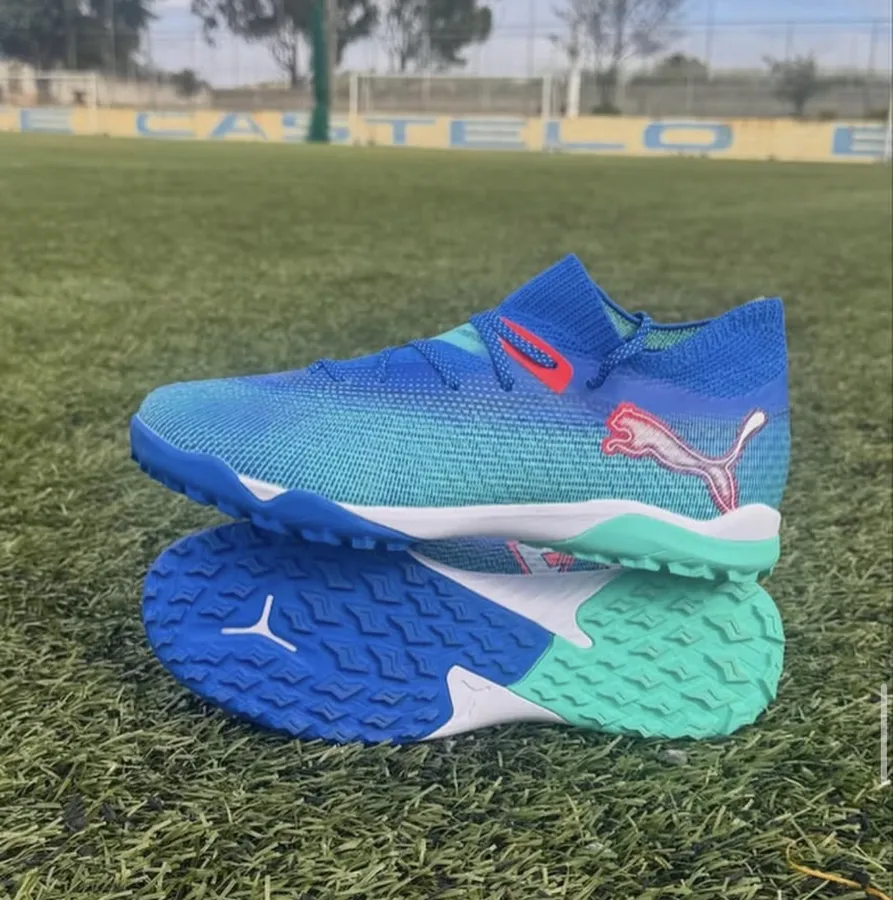 Puma azul e verde