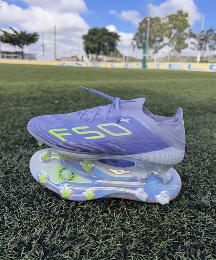 Adidas F50 lilás