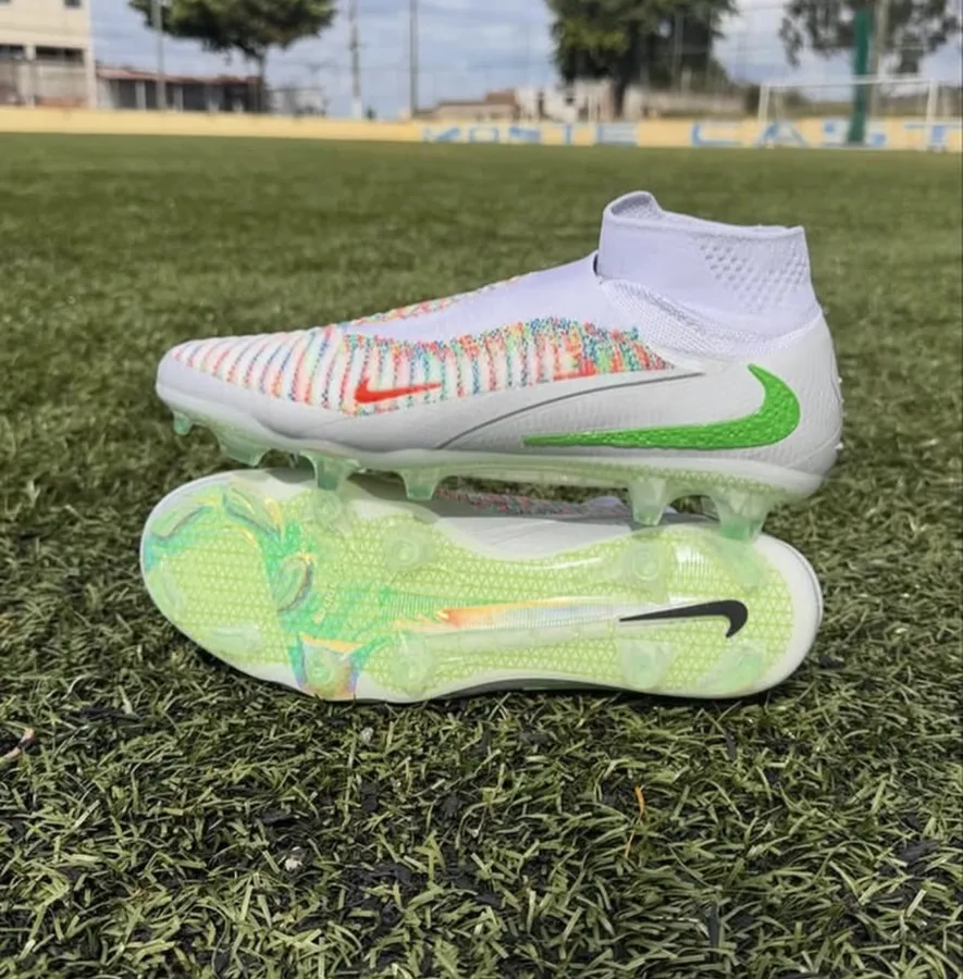 Nike Mercurial branca e verde